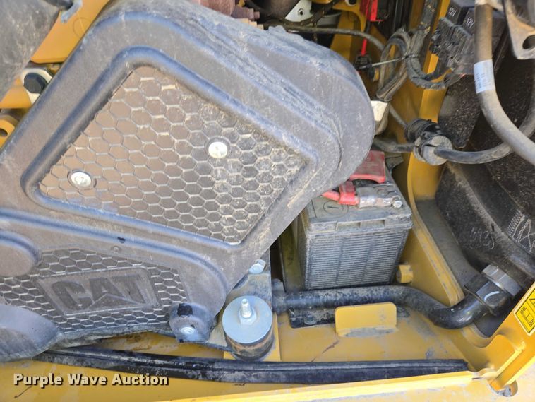 image for item YA2920 2024 Caterpillar 255 XPS tracked skid steer loader