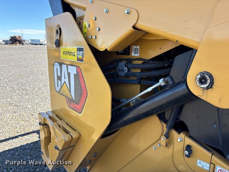 image for item YA2921 2023 Caterpillar 289D3 tracked skid steer loader