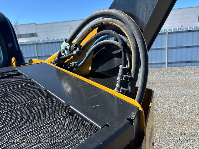 image for item YA2921 2023 Caterpillar 289D3 tracked skid steer loader