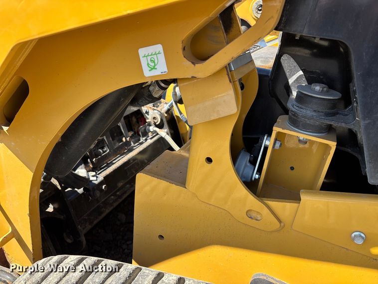 image for item YA2921 2023 Caterpillar 289D3 tracked skid steer loader