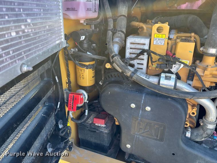 image for item YA2921 2023 Caterpillar 289D3 tracked skid steer loader