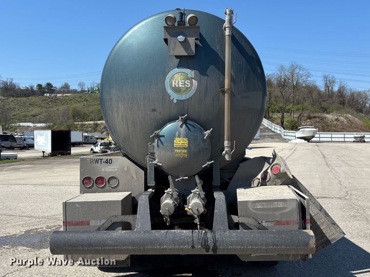 image for item YA3018 2026 International HX620 vacuum truck