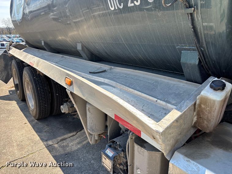 image for item YA3018 2026 International HX620 vacuum truck