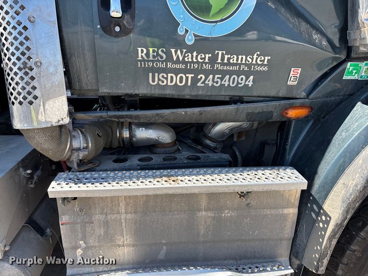 image for item YA3018 2026 International HX620 vacuum truck