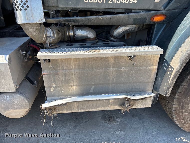 image for item YA3018 2026 International HX620 vacuum truck