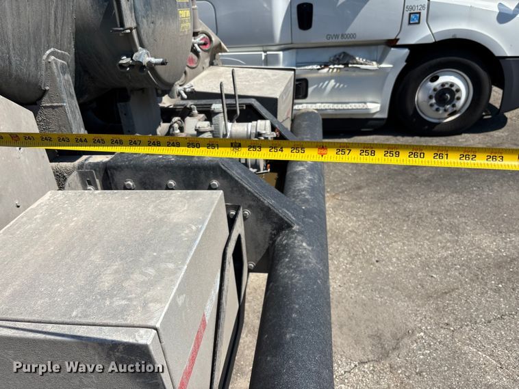 image for item YA3018 2026 International HX620 vacuum truck