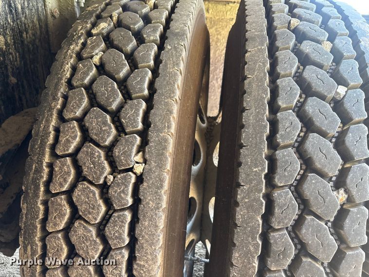 image for item YA3018 2026 International HX620 vacuum truck