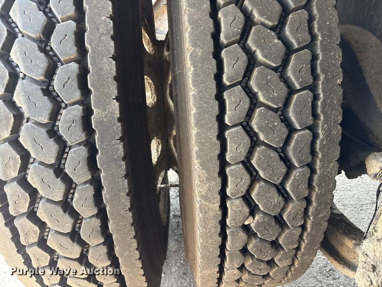 image for item YA3018 2026 International HX620 vacuum truck