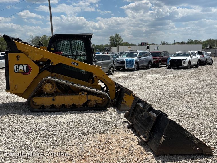 image for item YA3024 2022 Caterpillar 299D3 tracked skid steer loader
