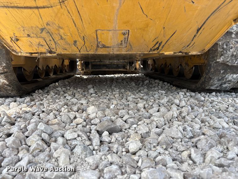 image for item YA3024 2022 Caterpillar 299D3 tracked skid steer loader