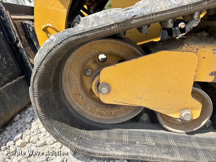 image for item YA3024 2022 Caterpillar 299D3 tracked skid steer loader