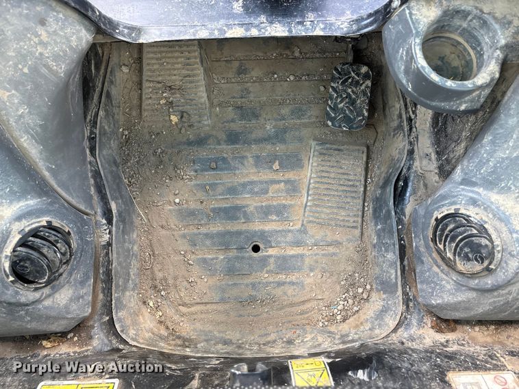 image for item YA3024 2022 Caterpillar 299D3 tracked skid steer loader