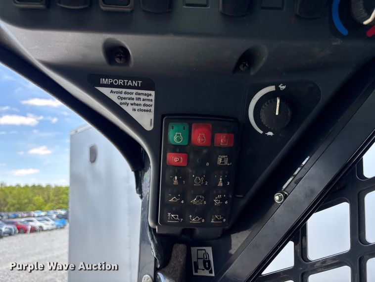 image for item YA3130 2021 John Deere 333G tracked skid steer loader