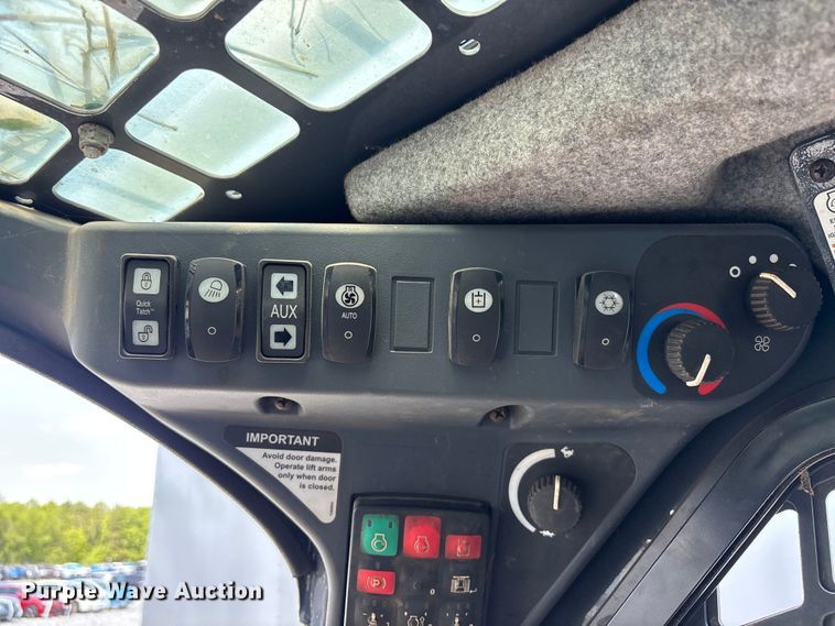 image for item YA3130 2021 John Deere 333G tracked skid steer loader