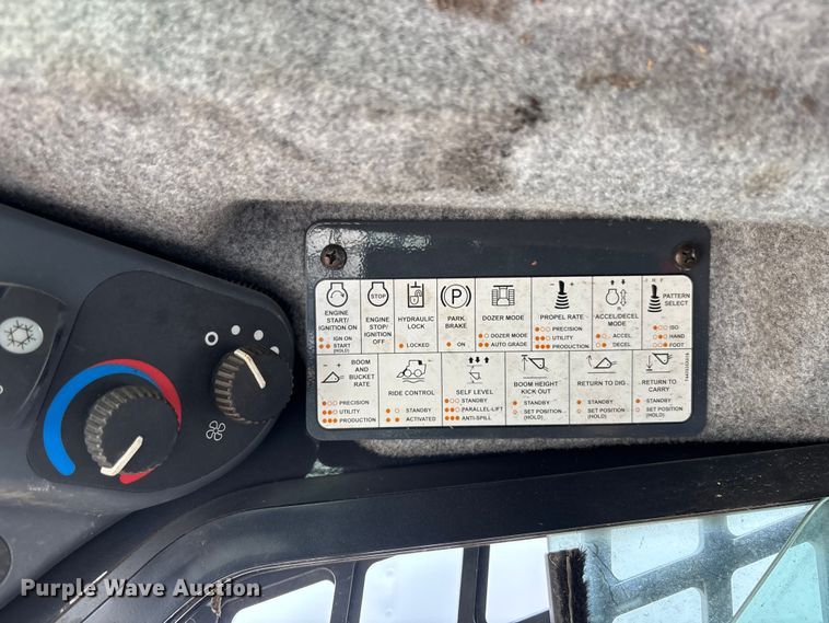 image for item YA3130 2021 John Deere 333G tracked skid steer loader