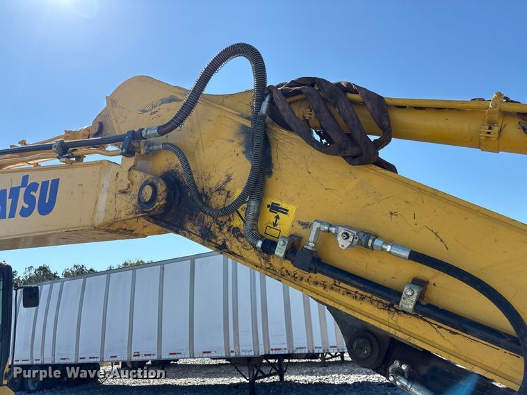 image for item YA3136 2023 Komatsu PC210LC-11 excavator