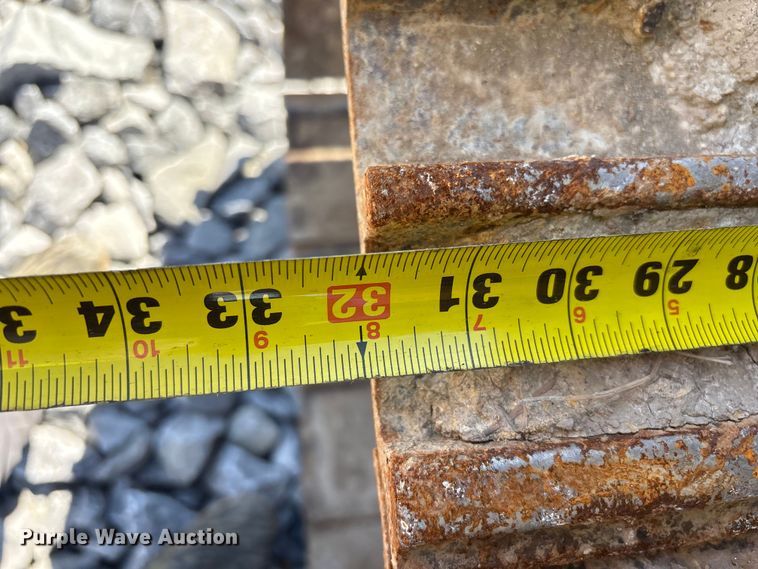 image for item YA3136 2023 Komatsu PC210LC-11 excavator