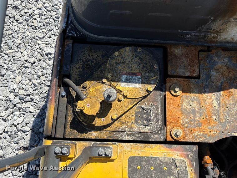 image for item YA3136 2023 Komatsu PC210LC-11 excavator