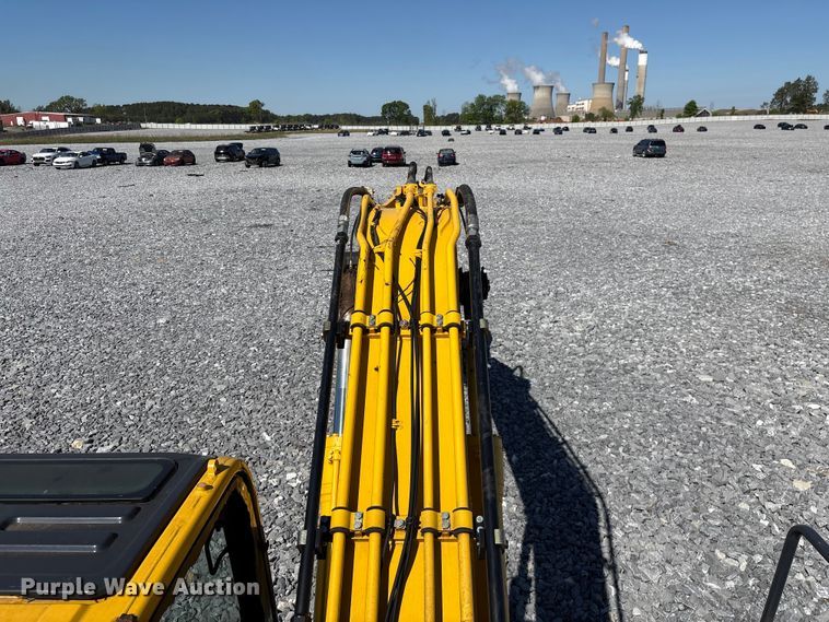 image for item YA3136 2023 Komatsu PC210LC-11 excavator