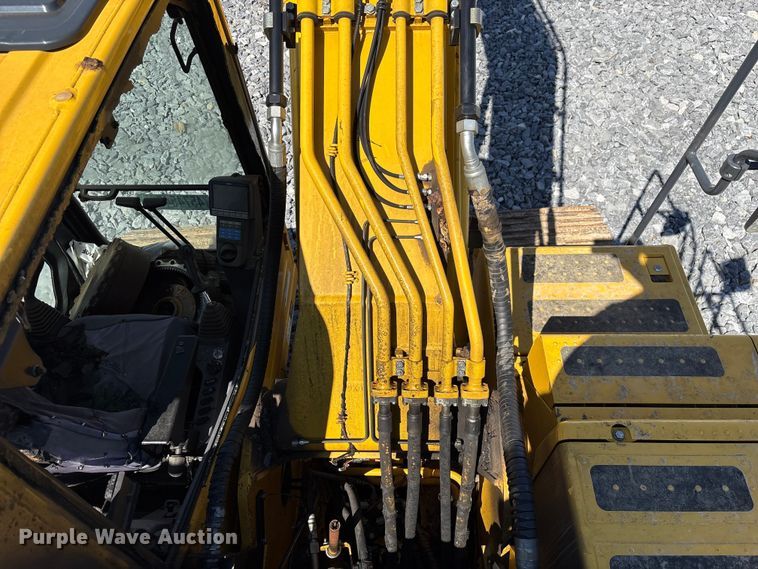 image for item YA3136 2023 Komatsu PC210LC-11 excavator