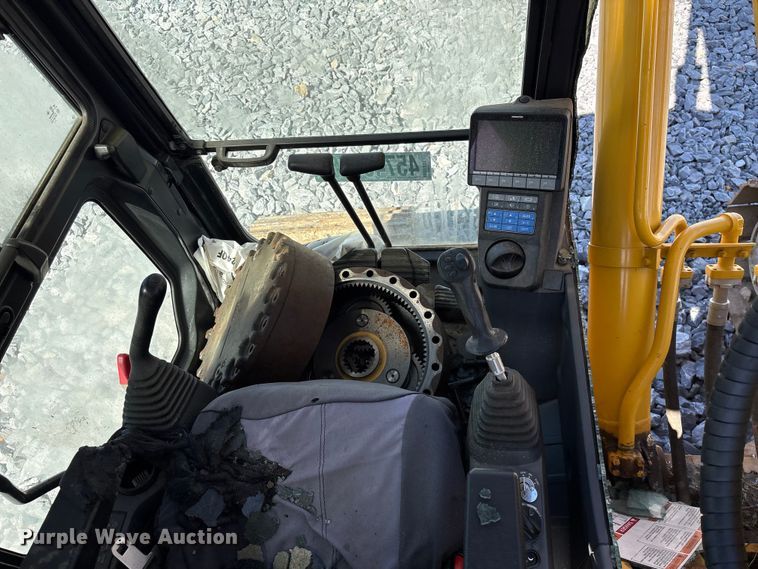 image for item YA3136 2023 Komatsu PC210LC-11 excavator