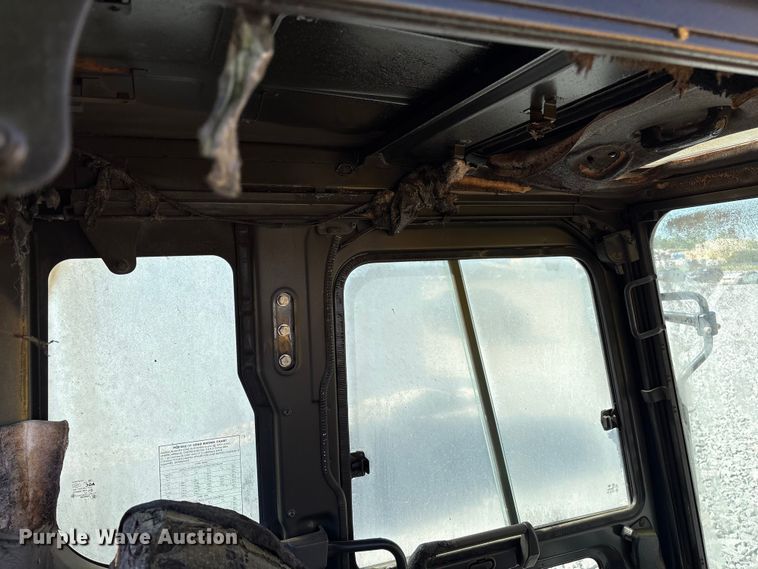 image for item YA3136 2023 Komatsu PC210LC-11 excavator