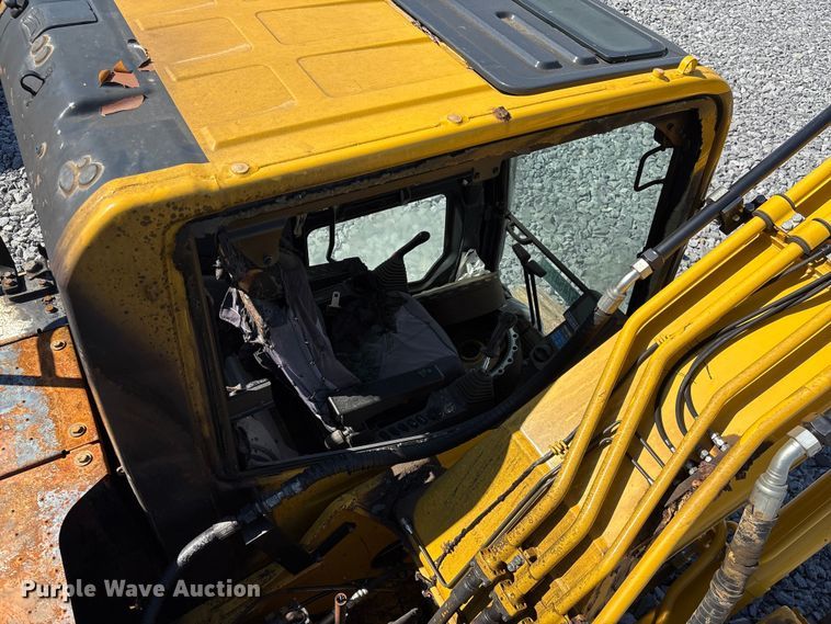 image for item YA3136 2023 Komatsu PC210LC-11 excavator