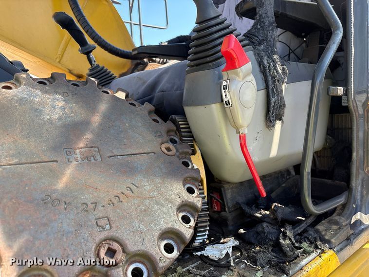 image for item YA3136 2023 Komatsu PC210LC-11 excavator