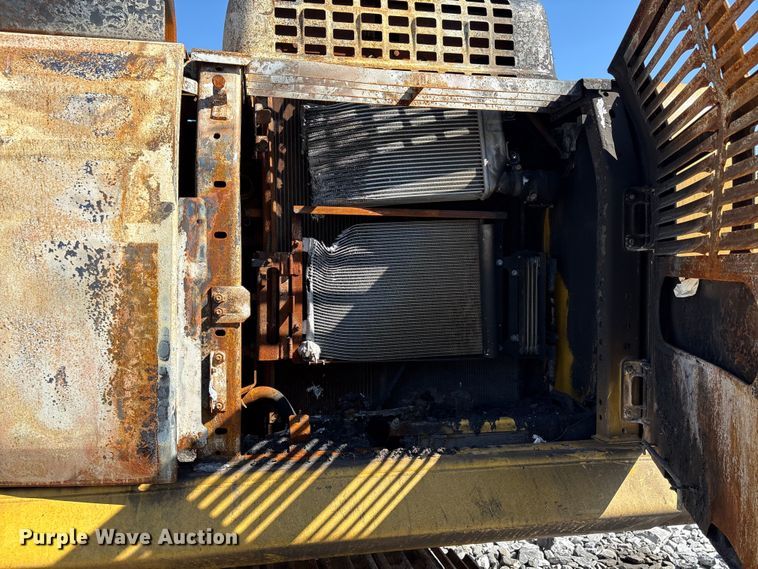 image for item YA3136 2023 Komatsu PC210LC-11 excavator