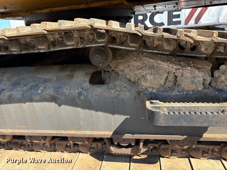 image for item YA3136 2023 Komatsu PC210LC-11 excavator