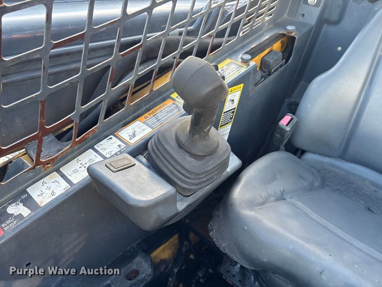 image for item YA3145 2021 John Deere 325G tracked skid steer loader