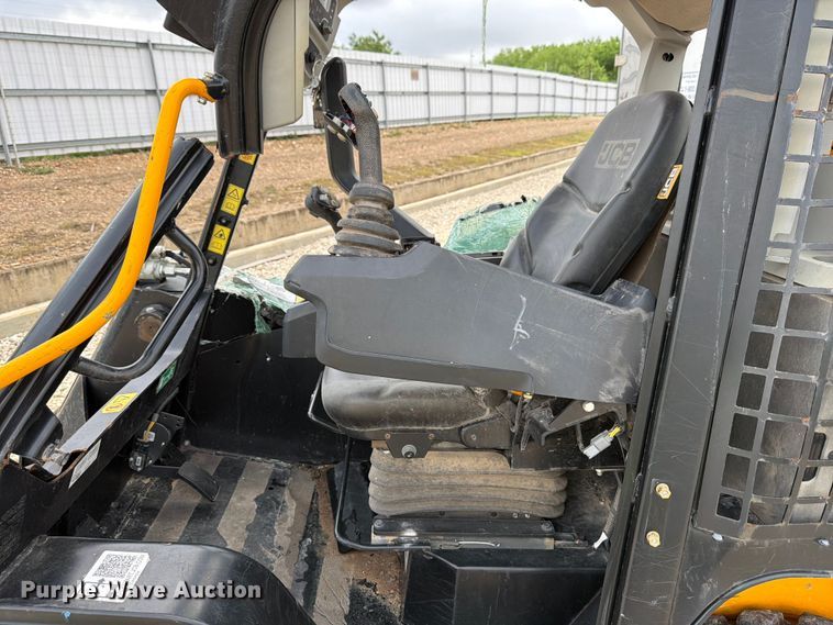 image for item YA3146 2022 JCB 270 skid steer loader