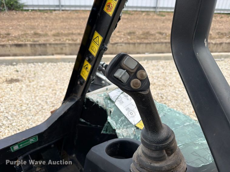 image for item YA3146 2022 JCB 270 skid steer loader