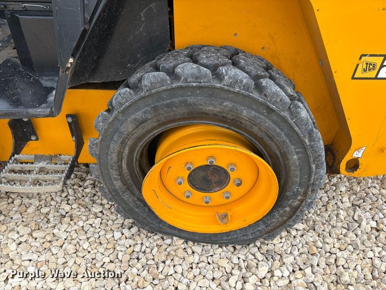 image for item YA3146 2022 JCB 270 skid steer loader
