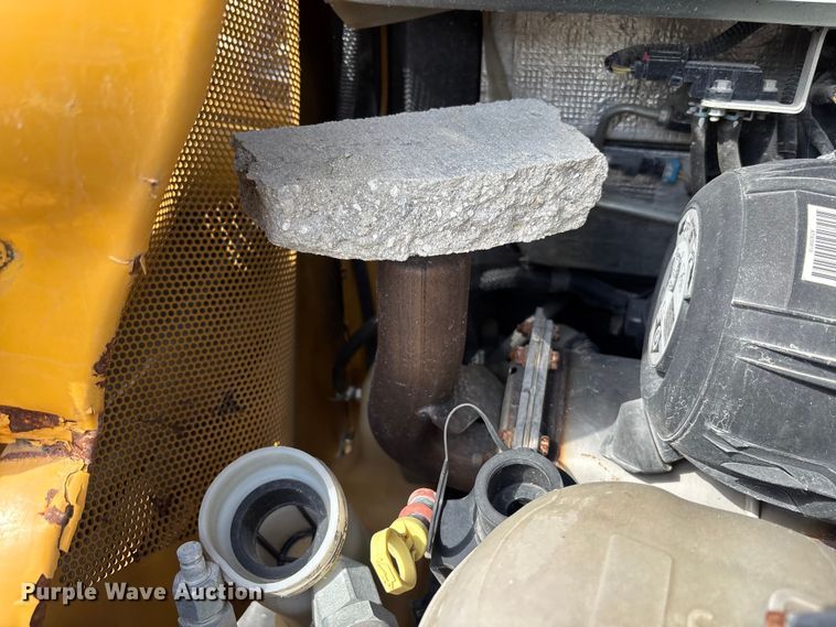 image for item YA3152 2022 John Deere 325G tracked skid steer loader