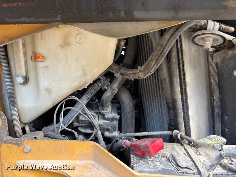 image for item YA3152 2022 John Deere 325G tracked skid steer loader