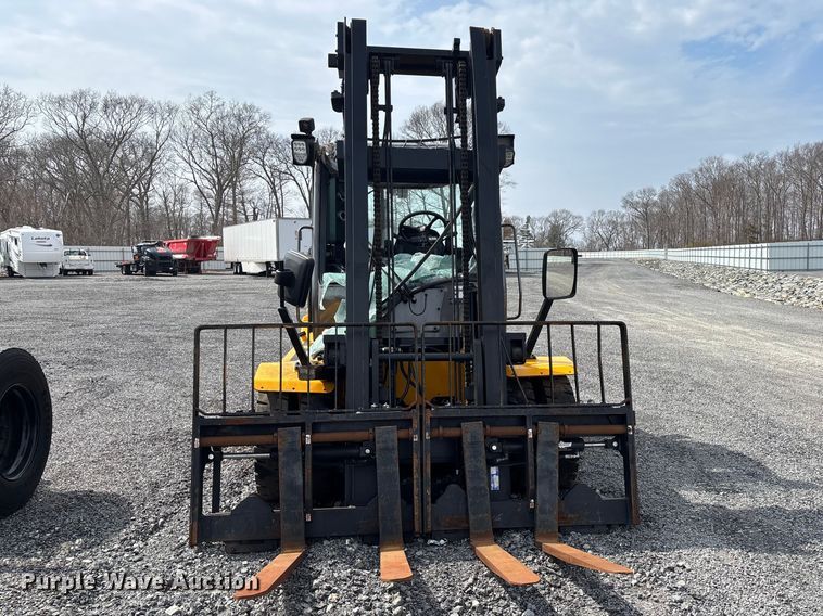 image for item YA3254 Hyundai 70D-9 forklift