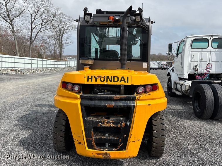 image for item YA3254 Hyundai 70D-9 forklift