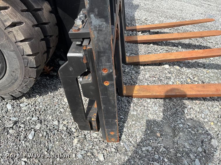 image for item YA3254 Hyundai 70D-9 forklift