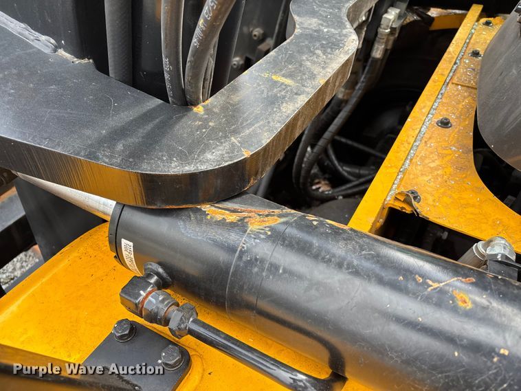 image for item YA3254 Hyundai 70D-9 forklift