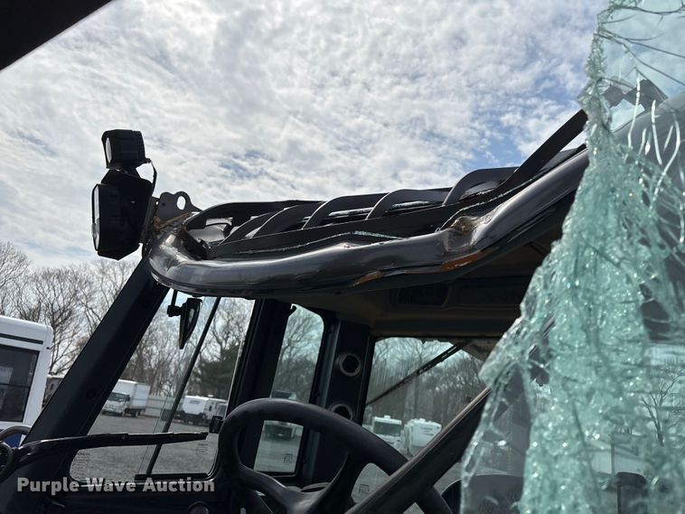 image for item YA3254 Hyundai 70D-9 forklift