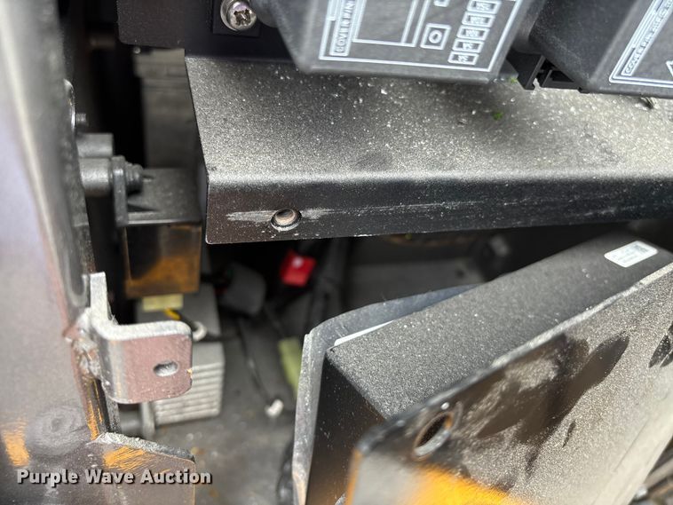 image for item YA3254 Hyundai 70D-9 forklift