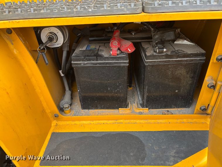 image for item YA3254 Hyundai 70D-9 forklift