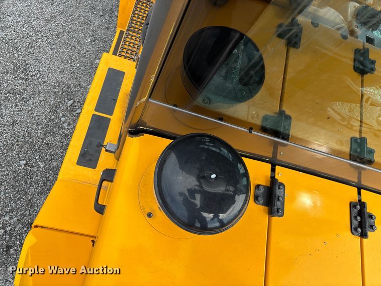 image for item YA3254 Hyundai 70D-9 forklift