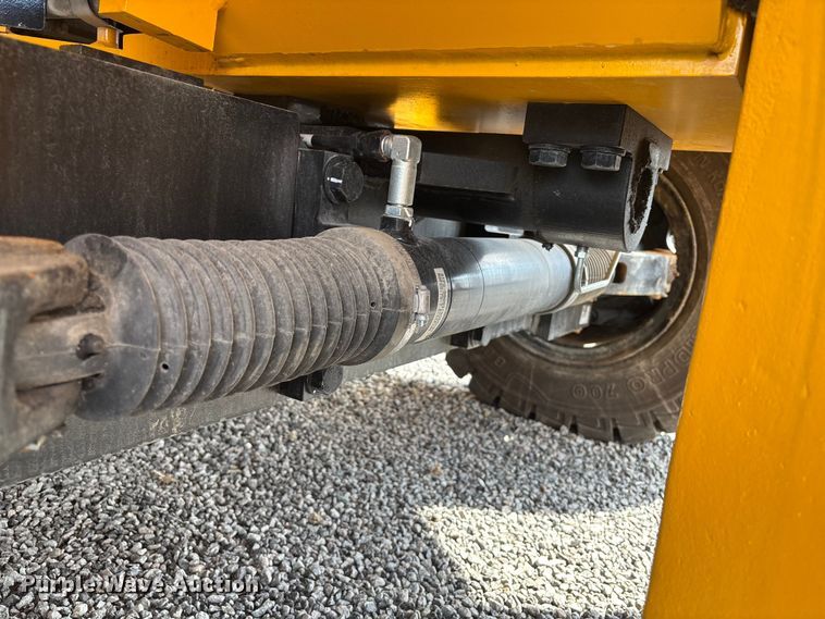 image for item YA3254 Hyundai 70D-9 forklift