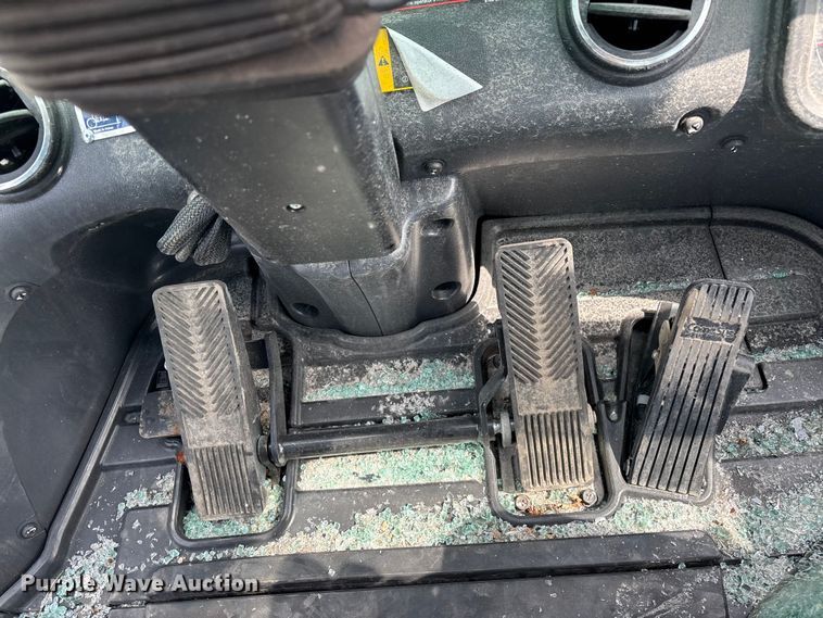 image for item YA3254 Hyundai 70D-9 forklift