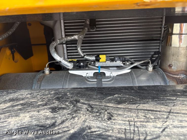 image for item YA3254 Hyundai 70D-9 forklift