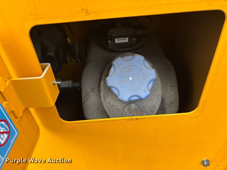 image for item YA3254 Hyundai 70D-9 forklift