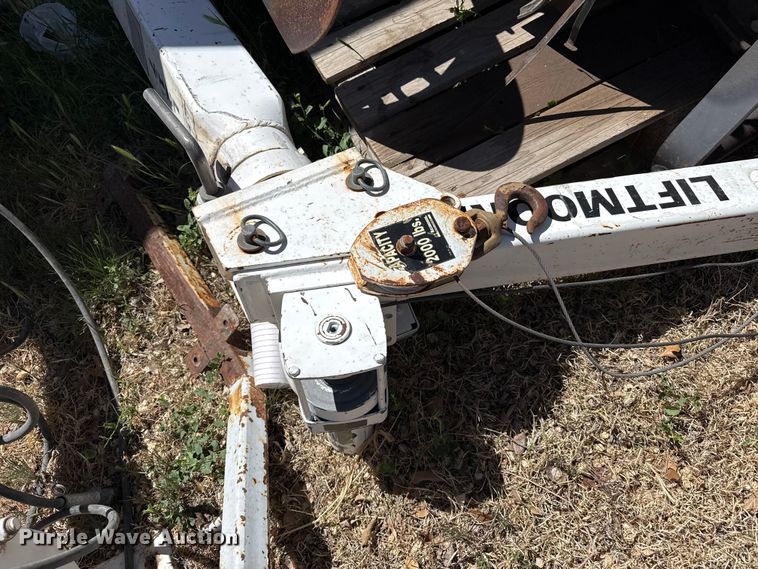 image for item DH1937 (2) Liftmoore truck cranes