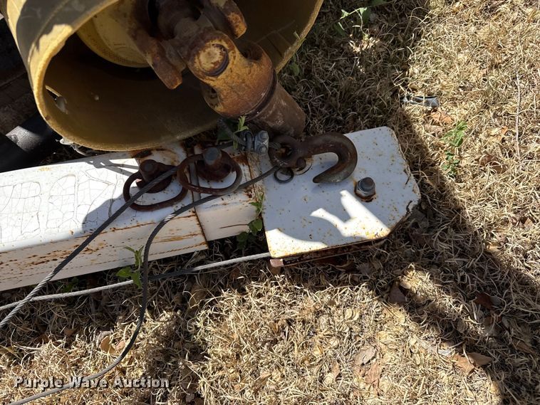 image for item DH1937 (2) Liftmoore truck cranes